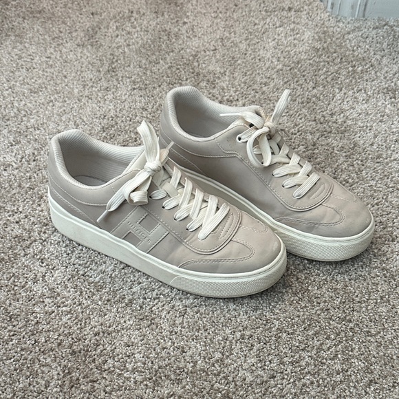 Tommy Hilfiger Taupe and White Sneakers - Picture 1 of 7